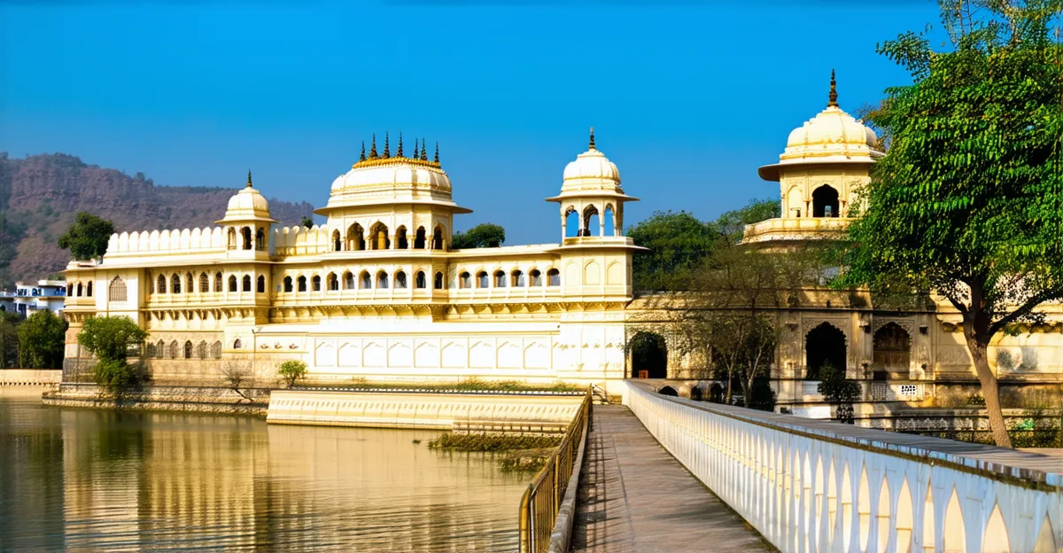 Udaipur Scenic Routes 2025: Explore by Bike & Foot